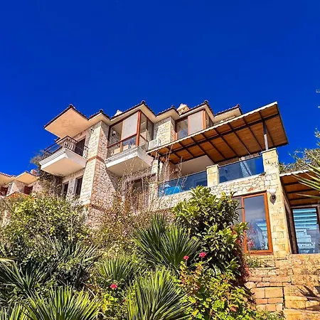 Villa Maria Peninsula *