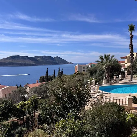 Maria Peninsula Villa